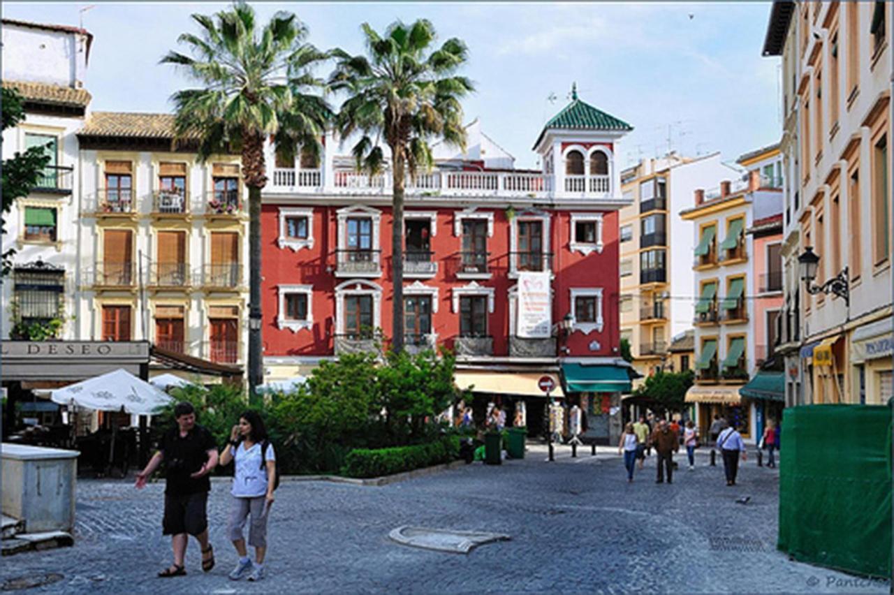 Amplio Y Centrico, Recien Reformado, Calefaccion Central, Jardines, Supermercados, Cafeterias Y Todos Los Servicios En El Corazon De La Ciudad Granada Exterior foto