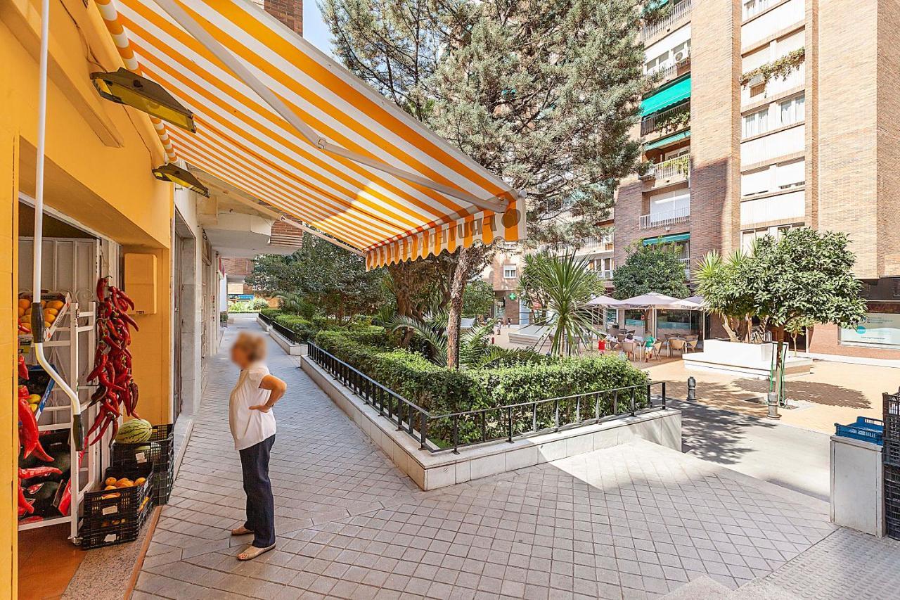 Amplio Y Centrico, Recien Reformado, Calefaccion Central, Jardines, Supermercados, Cafeterias Y Todos Los Servicios En El Corazon De La Ciudad Granada Exterior foto